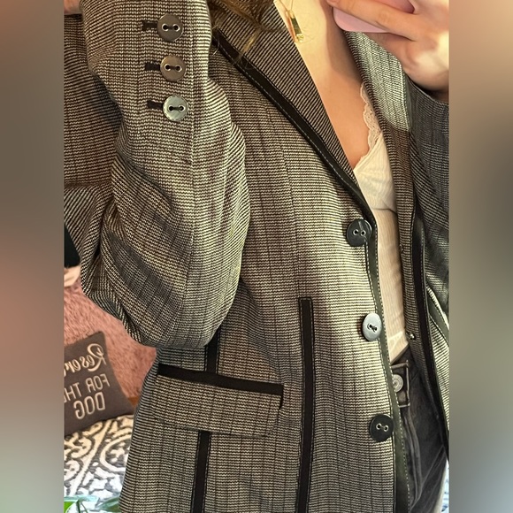 y2k fitted pinstriped black and brown contrast blazer ✨ - Picture 4 of 4